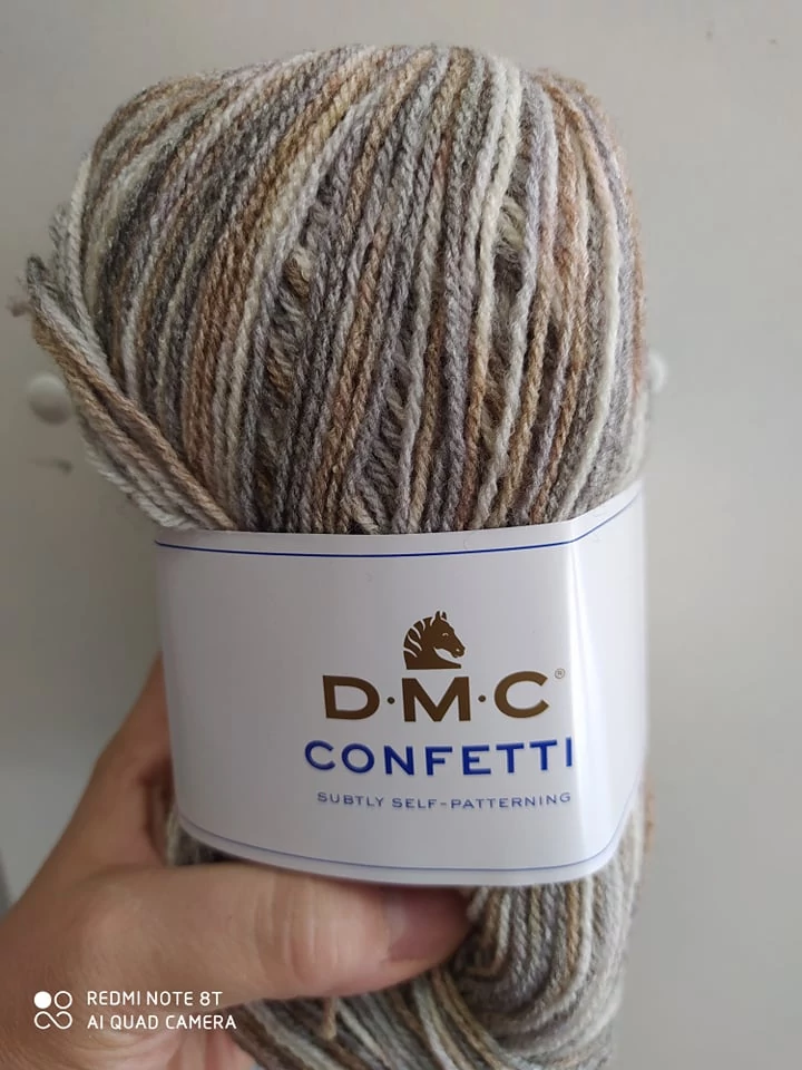 DMC Confetti Barnás-szürke 556